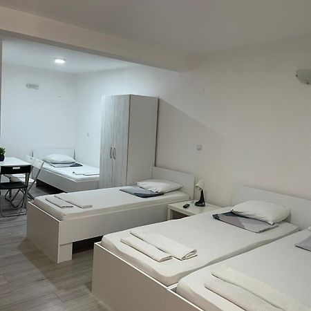 Tiki Apartments Gevgelija Exterior photo
