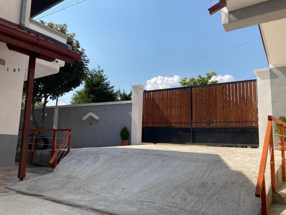 Tiki Apartments Gevgelija Exterior photo