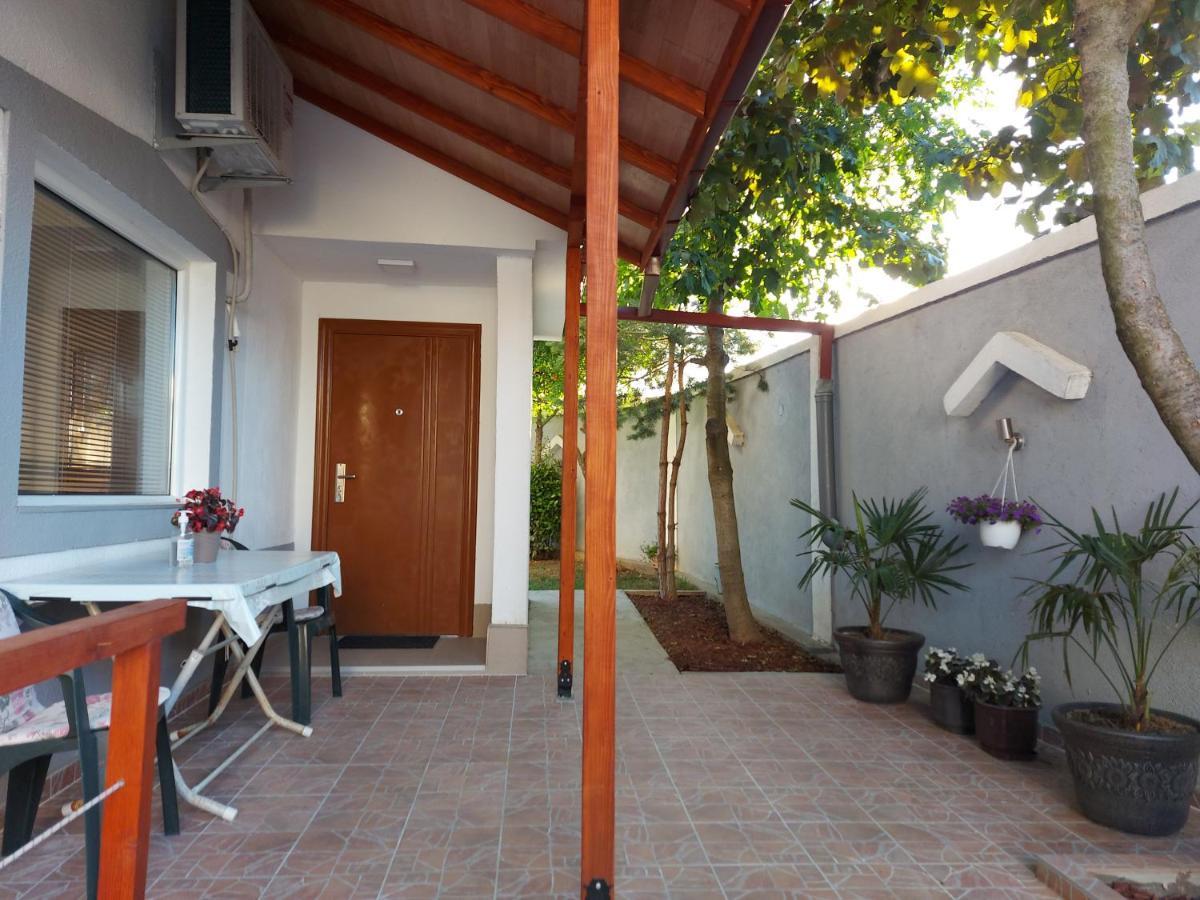 Tiki Apartments Gevgelija Exterior photo